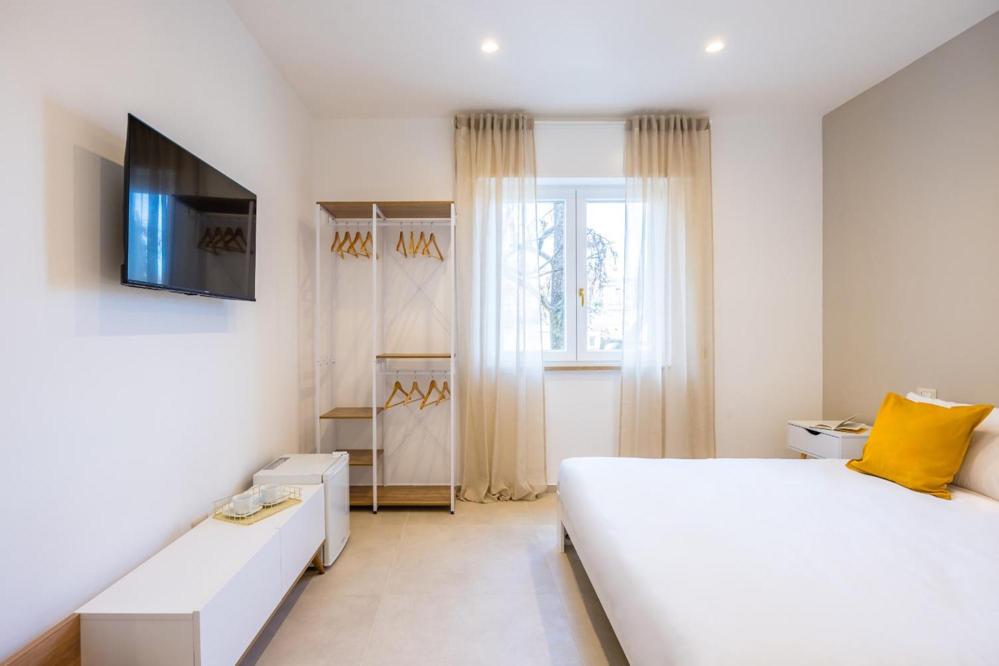 Montesanto View Rooms By Wonderful Italy เนเปิลส์ ภายนอก รูปภาพ
