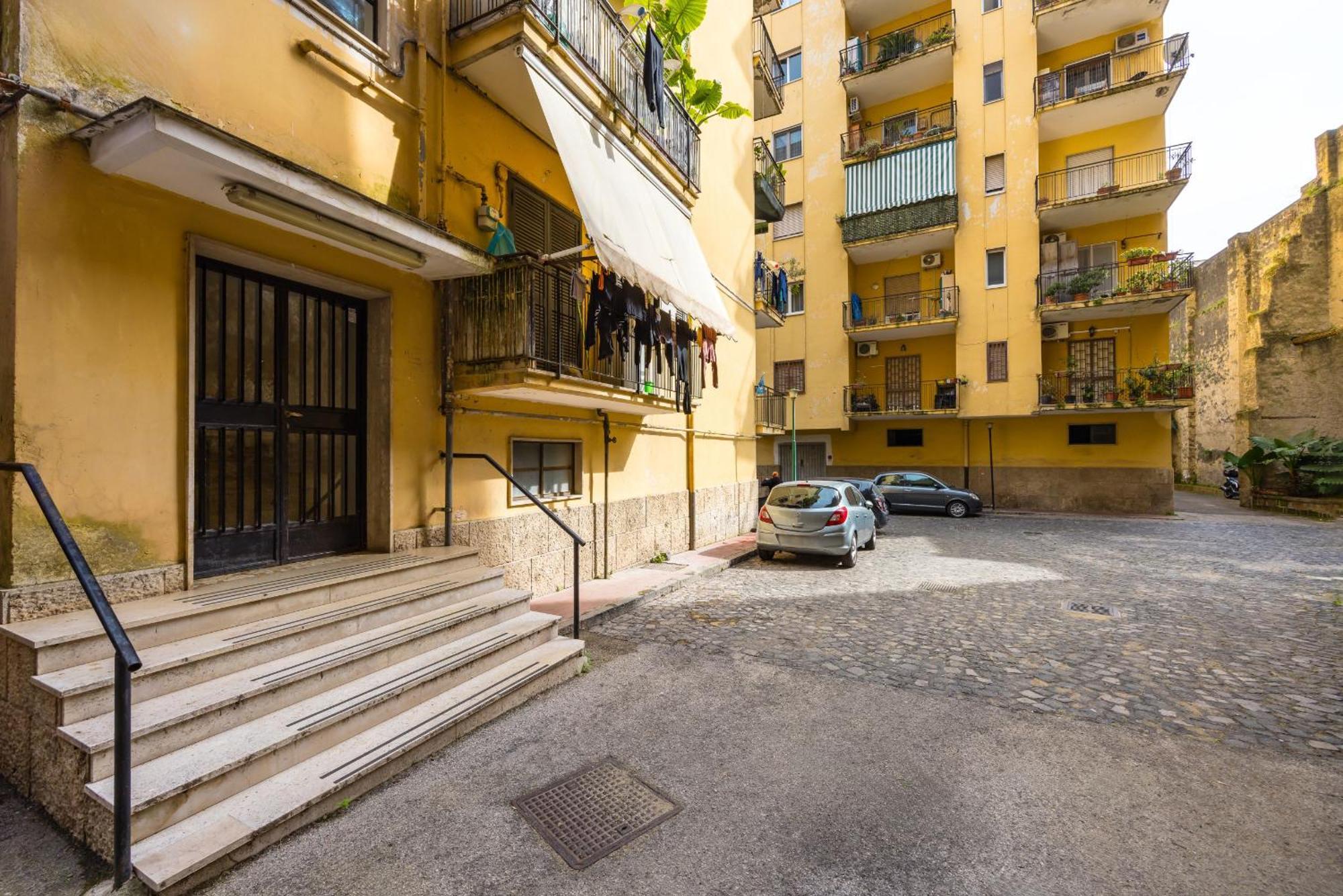 Montesanto View Rooms By Wonderful Italy เนเปิลส์ ภายนอก รูปภาพ