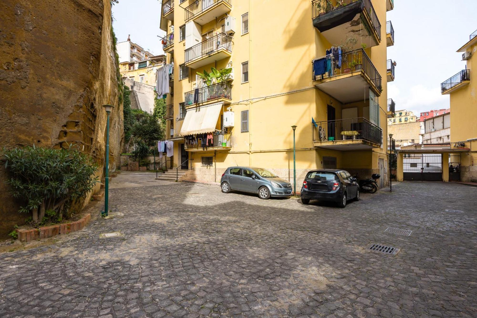 Montesanto View Rooms By Wonderful Italy เนเปิลส์ ภายนอก รูปภาพ